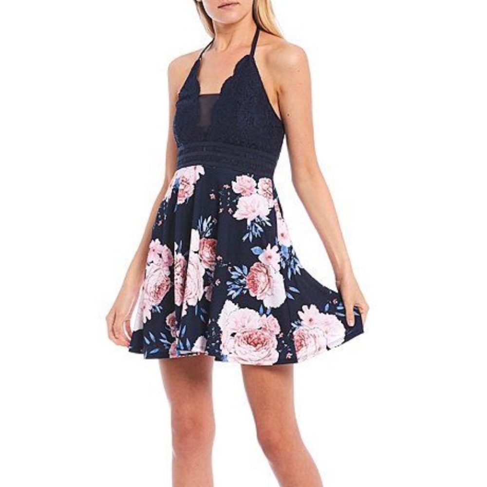 Small navy backless floral mini dress - Picture 2 of 8